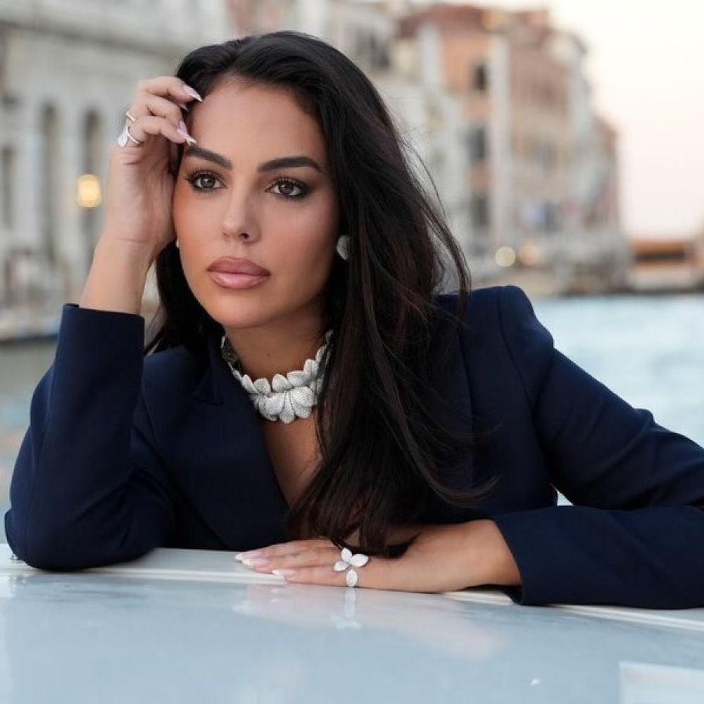 جولة على أفخم مجوهرات جورجينا رودريغيز