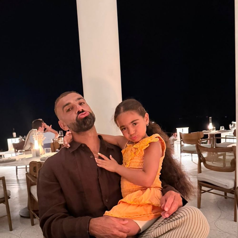 محمد صلاح يظهر بعد أيام من استقبال مولوده ليل
