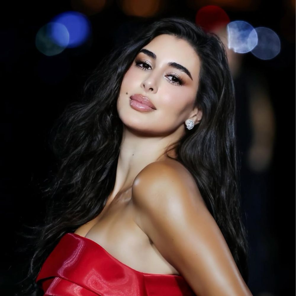 من ياسمين صبري إلى كيندال جينر.. شاهدي أجمل اطلالات الجمال لنجمات عرض لوريال