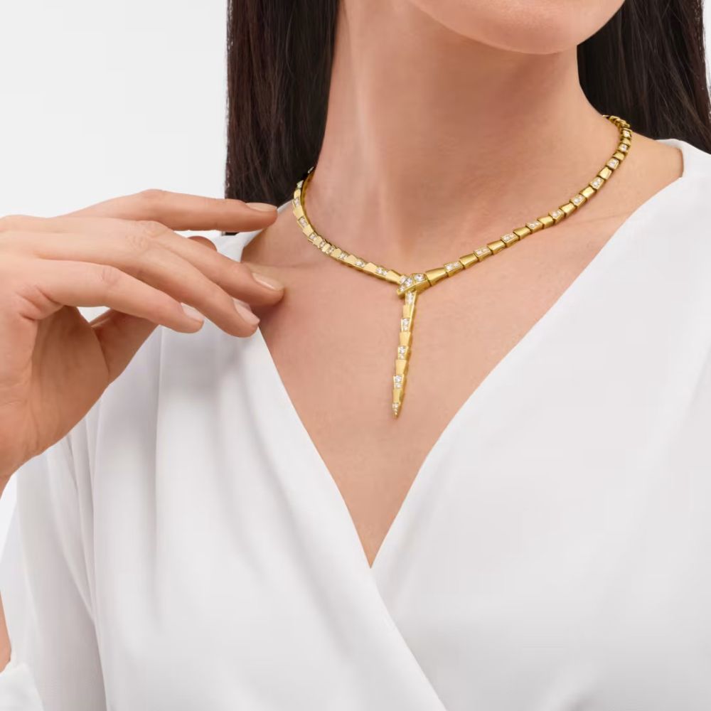 Serpenti Viper Necklace  من  Bulgari