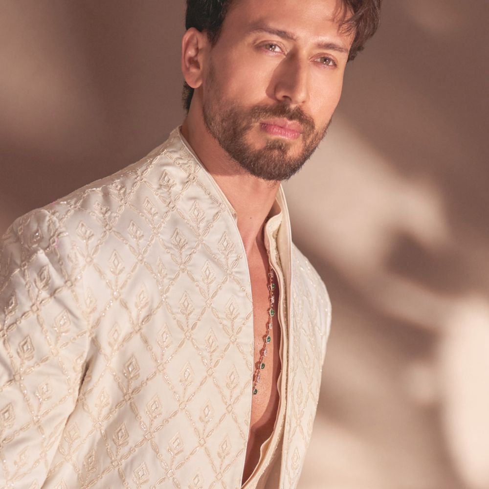 النجم Tiger shroff تايجر شروف