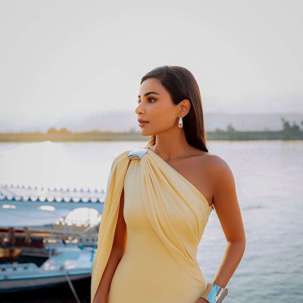 مهيرة عبد العزيز 