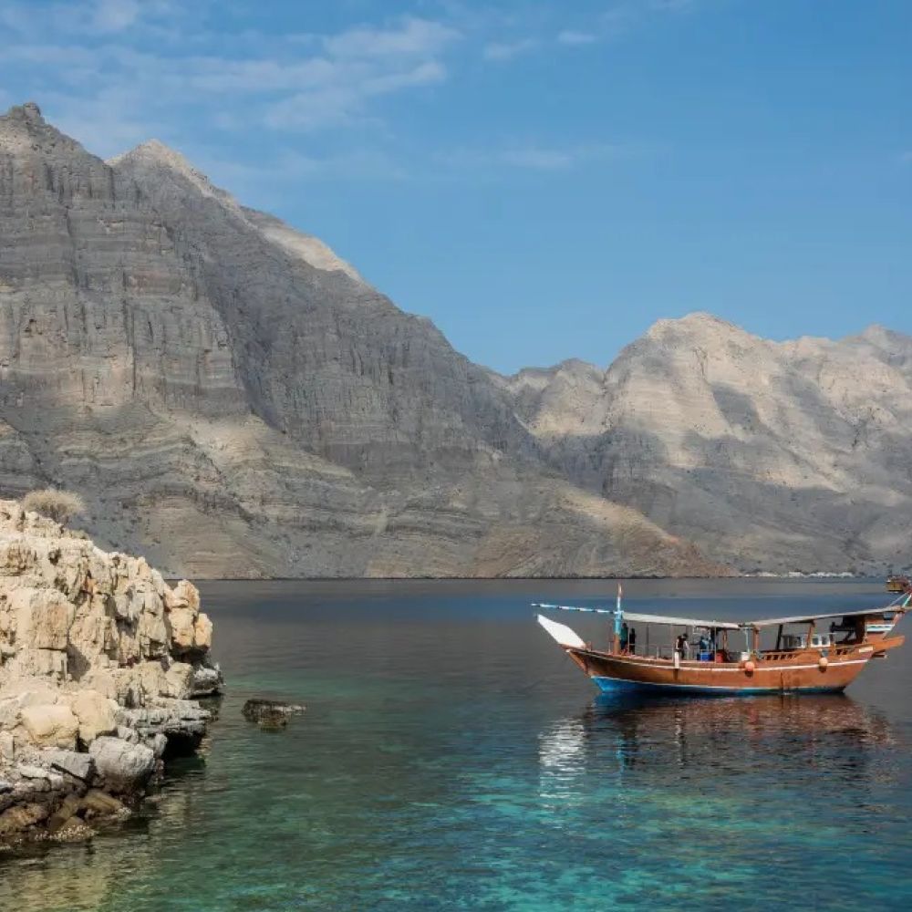 أصالة الخليج الساحرة ورفاهية الاستكشاف الهادئ