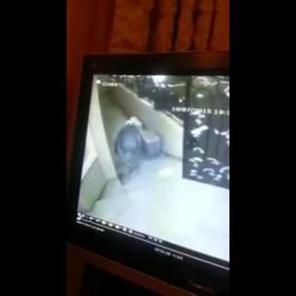 بالفيديو: لص يسرق منزلا كويتيا ساعة الإفطار
