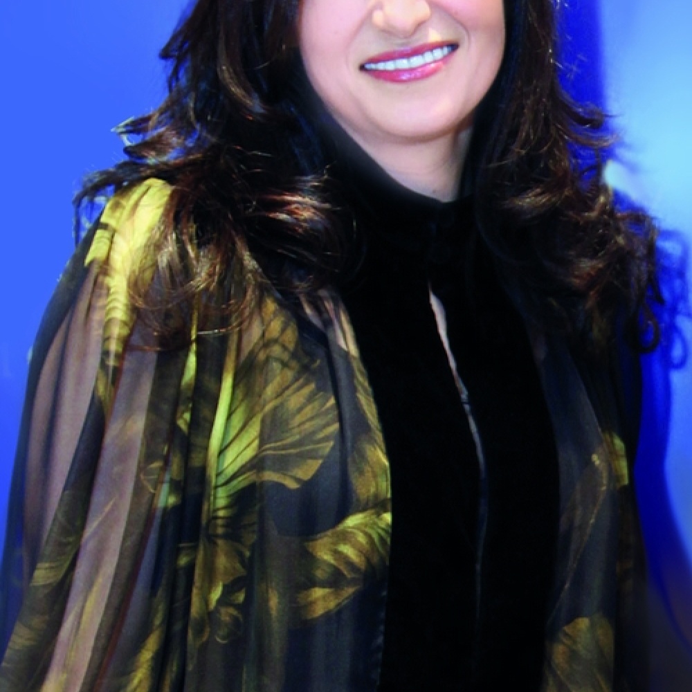 رئيسة التحرير مجلة هي مي بدر
