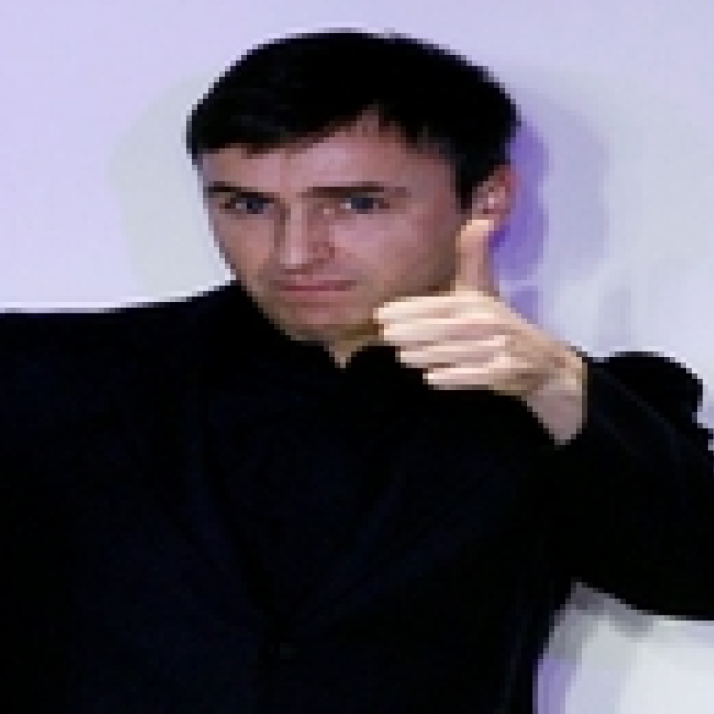  Raf Simons   ينهي سباقات مصممي DIOR