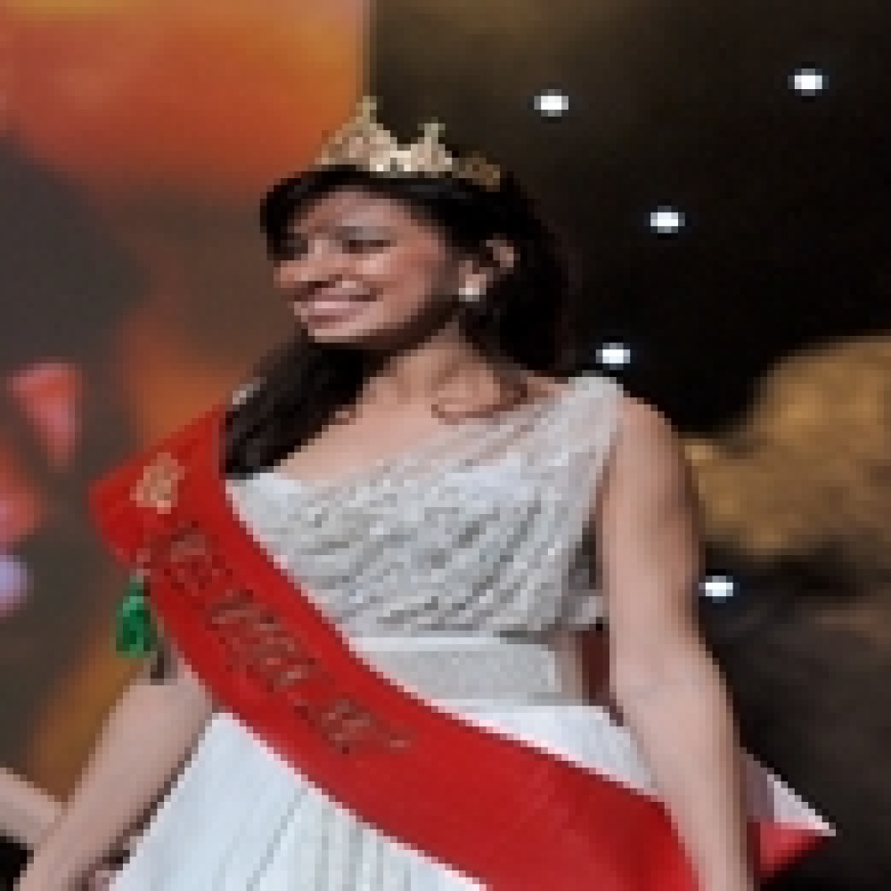 المغرب يكشف عن ملكة جمال 2012