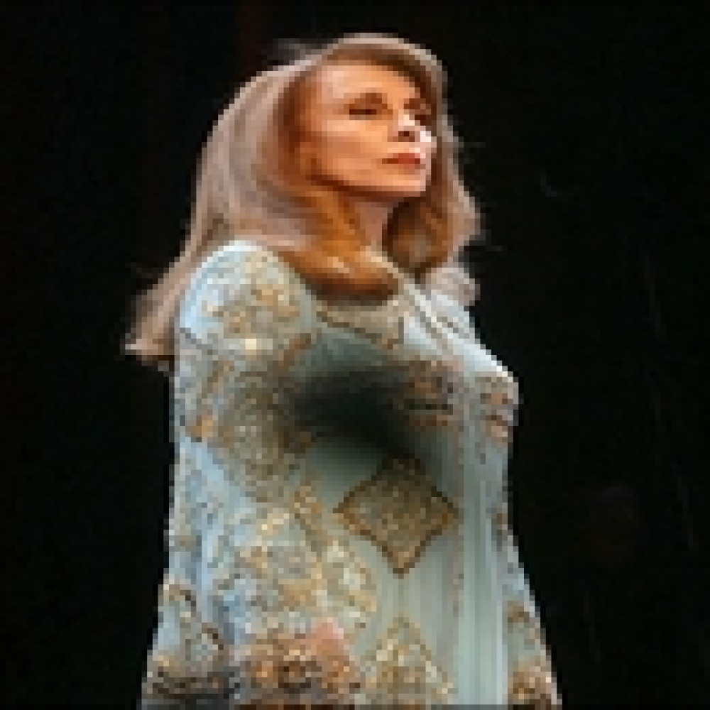 فيروز تشدو في هولندا أمام الملكة بياتريكس