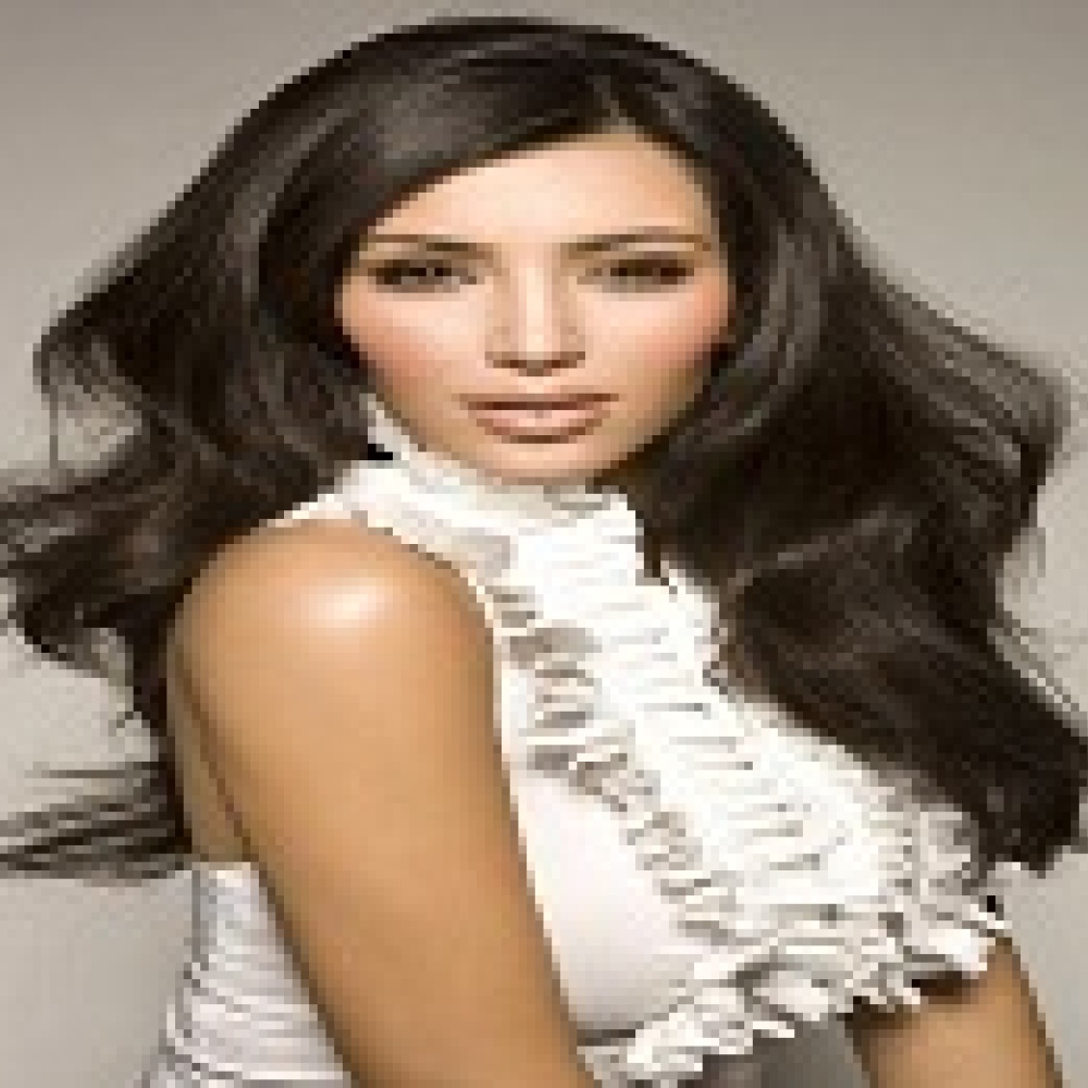 كيم كارديشيان تضمن اموالها باتفاقية قبل الزواج