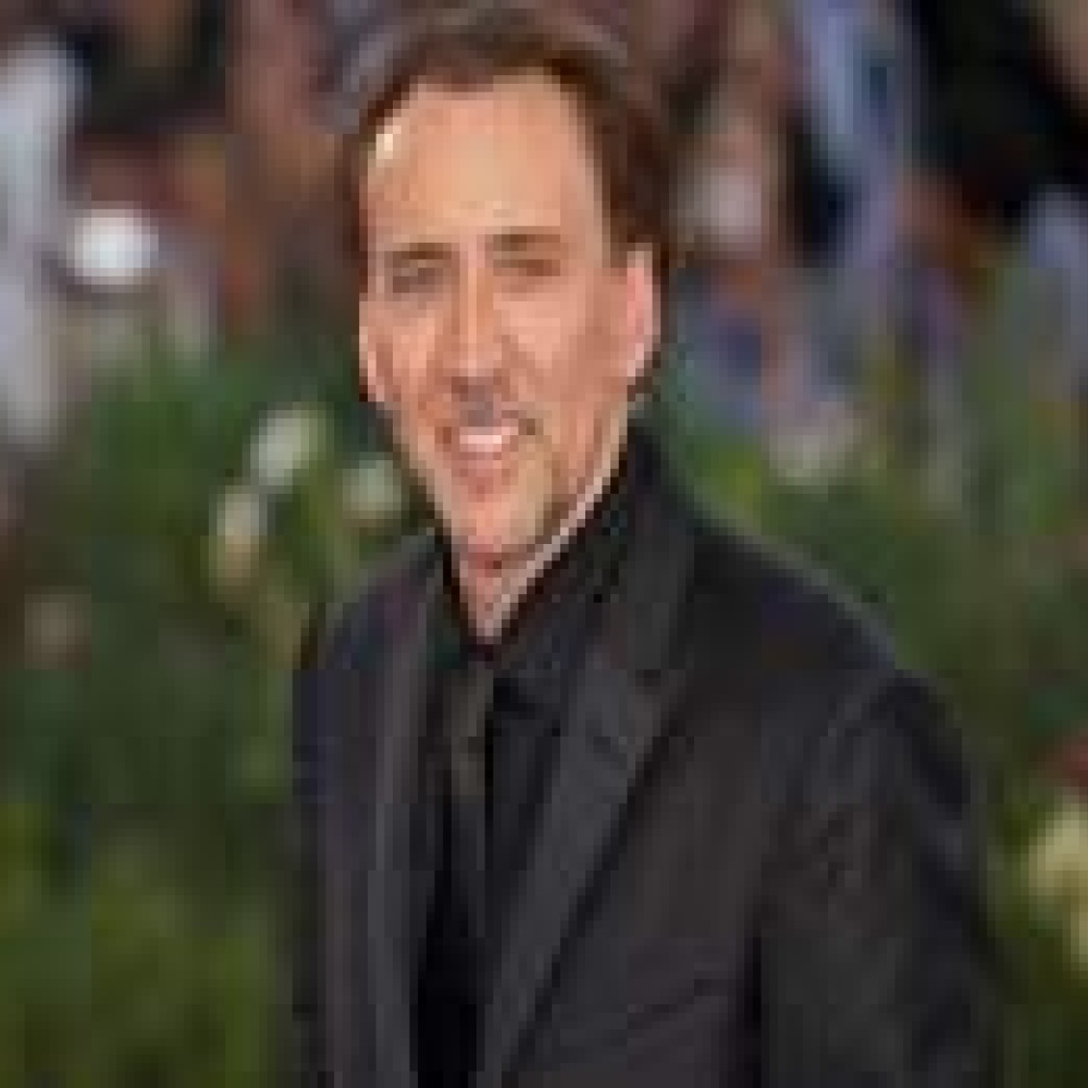 نيكولاس كيج بطل  الأرض الجليدية  عن قصة حقيقية