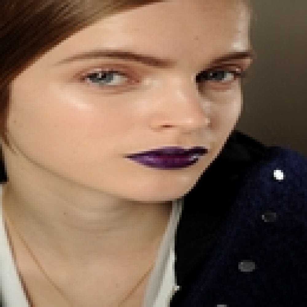 اللون البنفسجي من إيف سان لوران YSL