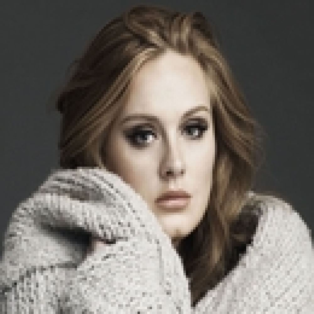 أديل تحاول إنقاذ حياتها الفنية بجراحة عاجلة