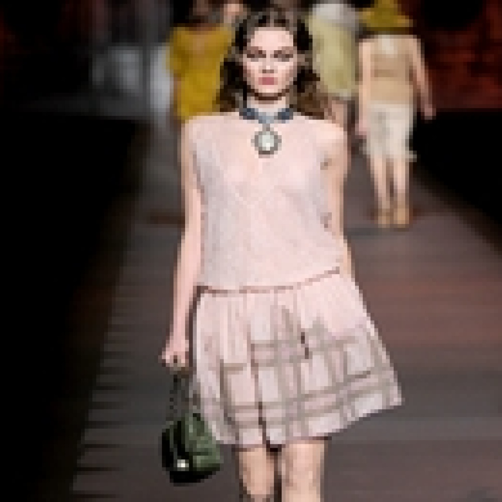 بهجة اللون الزهري