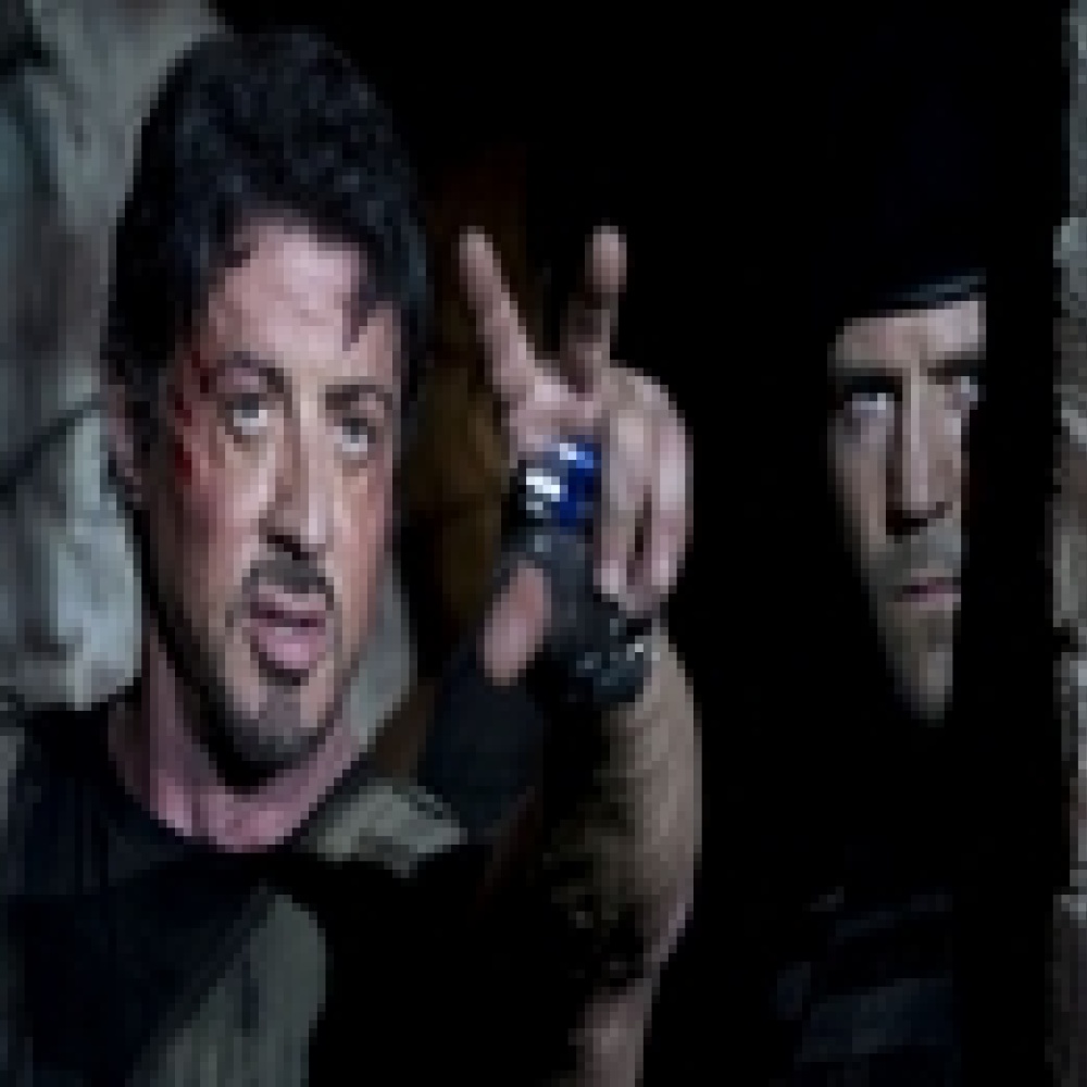 سيلفيستر ستالون يشارك في " المستهلك 2"