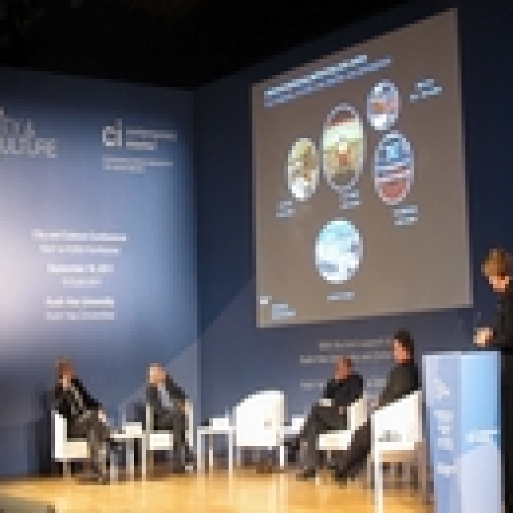 معرض  اسطنبول المعاصرة  ينظم مؤتمر  مدينة وثقافة  بمشاركة نخبة 