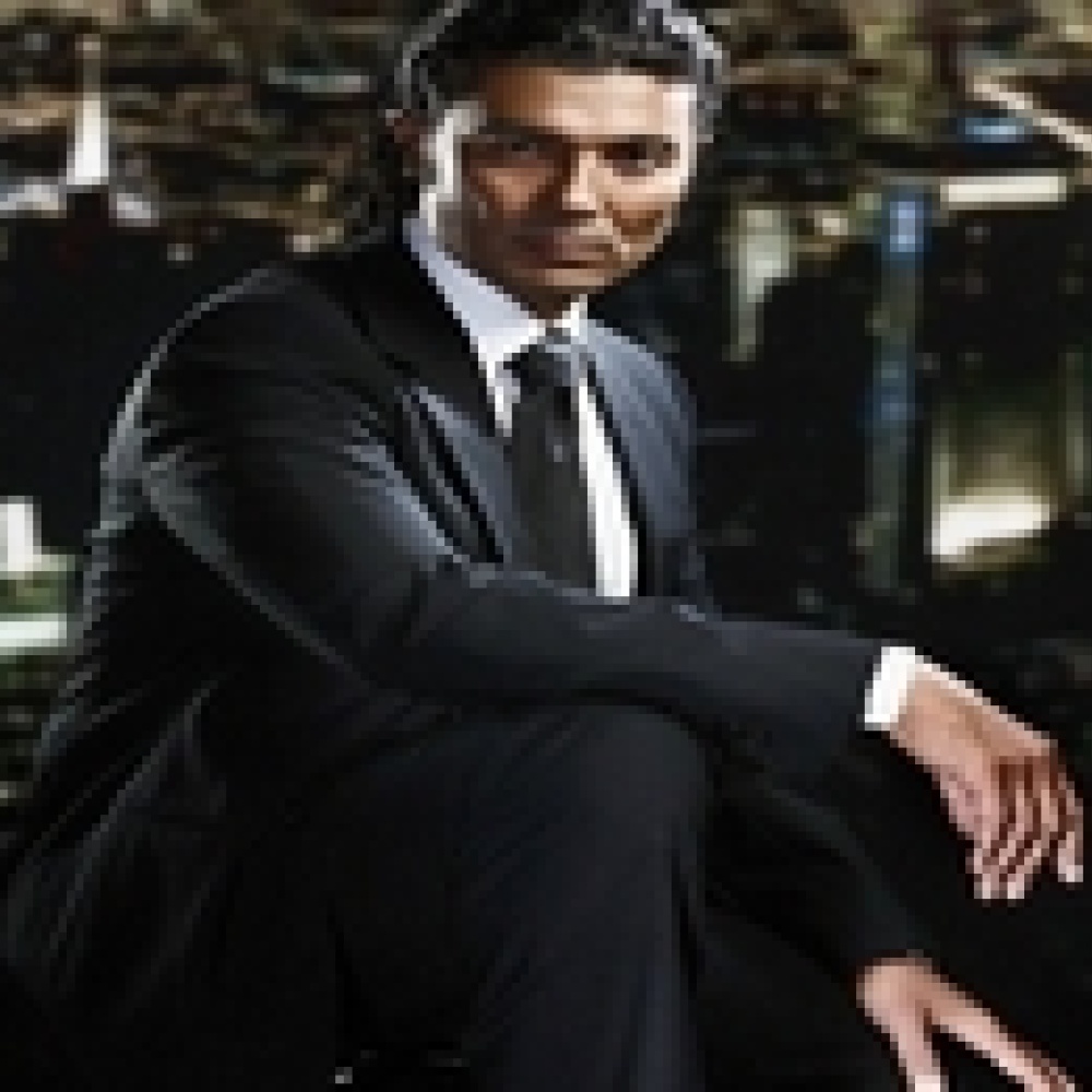 خالد النبوي يحضر قبل الربيع 