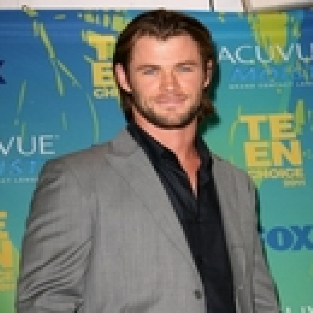 ألن تايلور ودانيال منيهان يتعاونا في إخراج "ثور2"