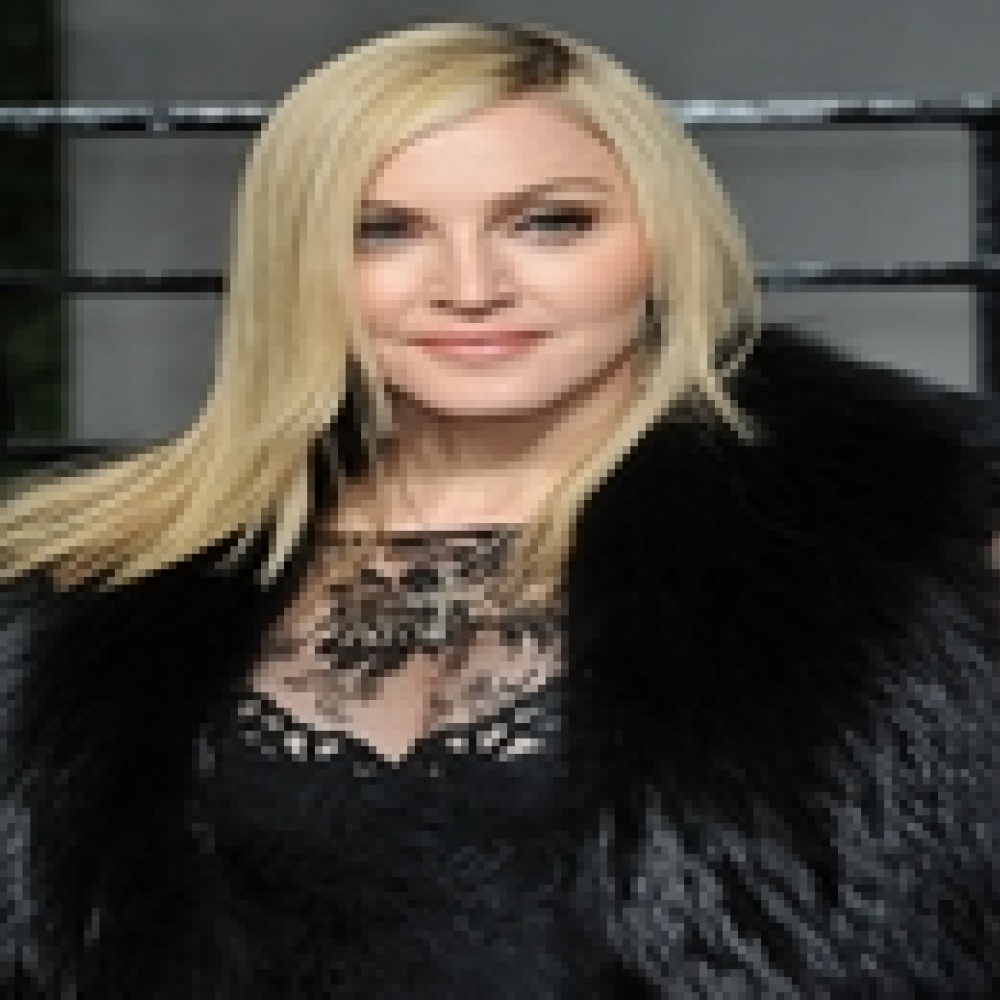 مادونا تطلق خط موضة جديدة