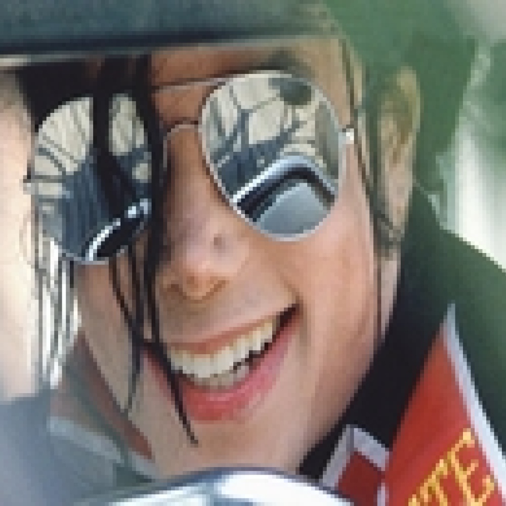 مايكل جاكسون يتصدر لائحة المشاهير الأكثر جنيا للمال