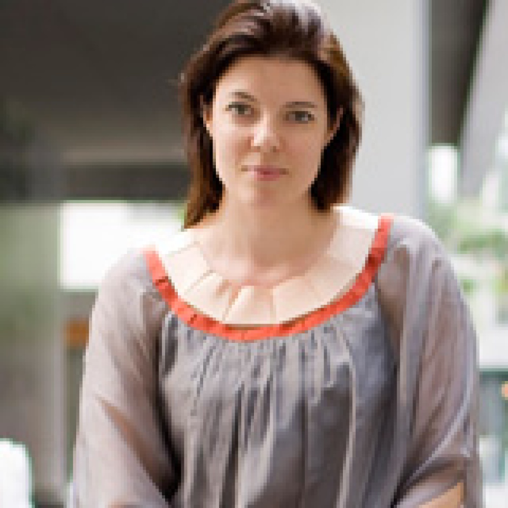 Antonia Carver المديرة الجديدة لـ
