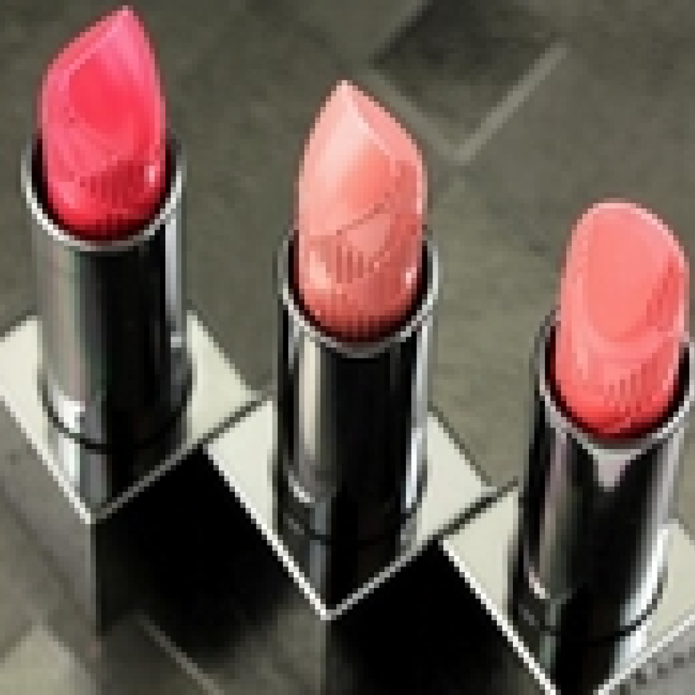 Burberry Lip Cover تطلق 3 أنواع من الألوان الوردية الجديدة للربيع والصيف 