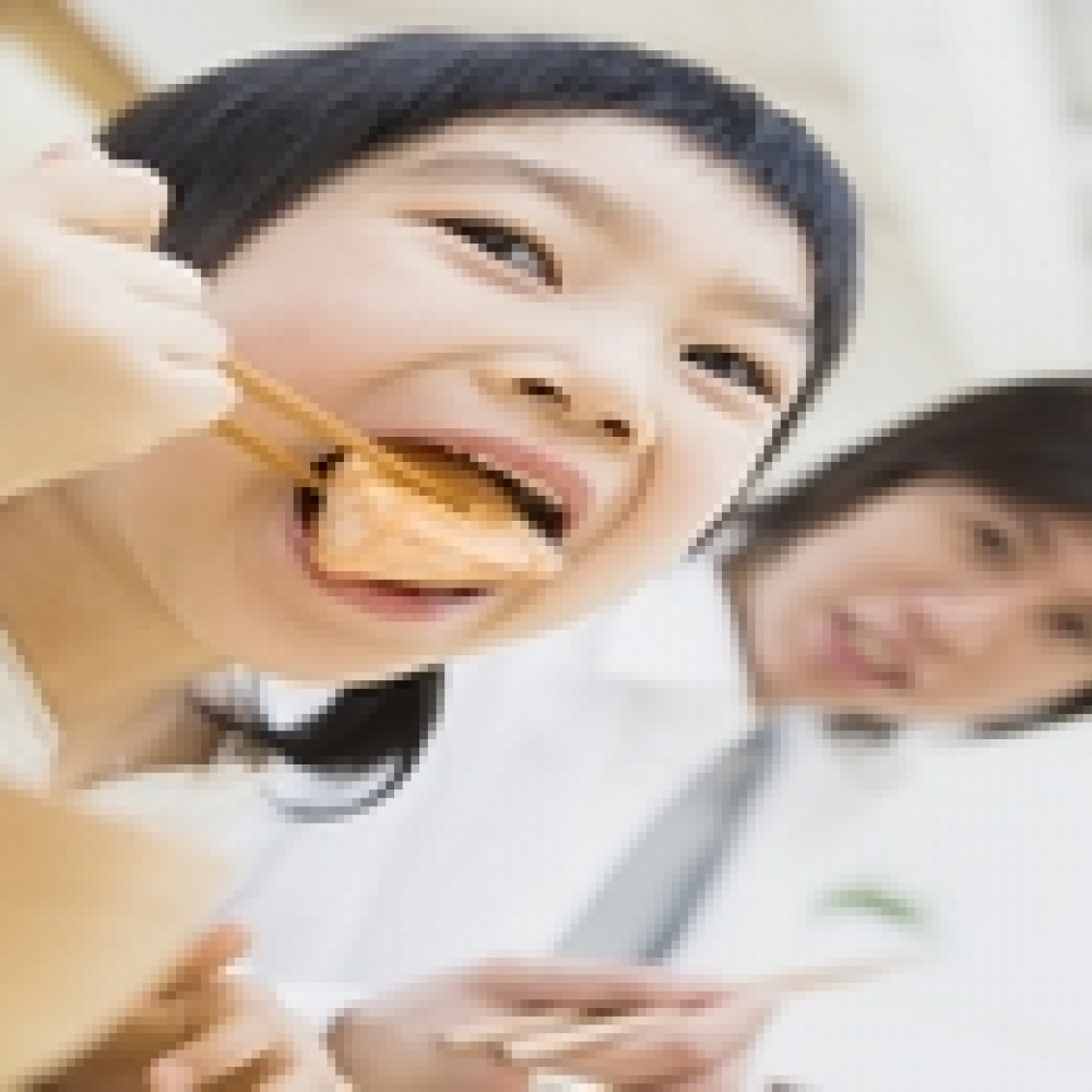 علاقة بين إصابة الأطفال بالحشرجة وتناول السمك