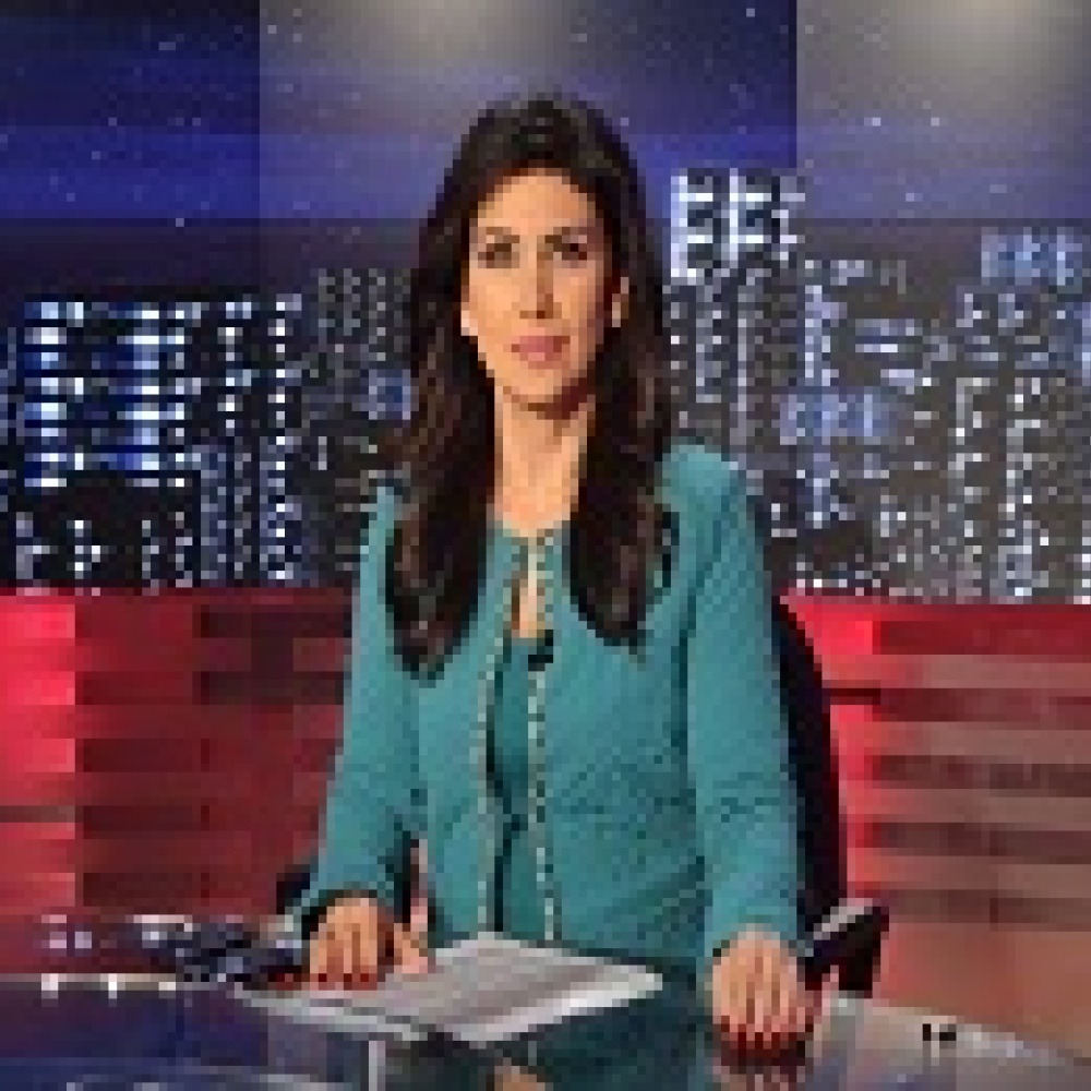 سمر أبوخليل لـ  هي : الكاميرا تظلمني..وأحترم جسدي في لباسي