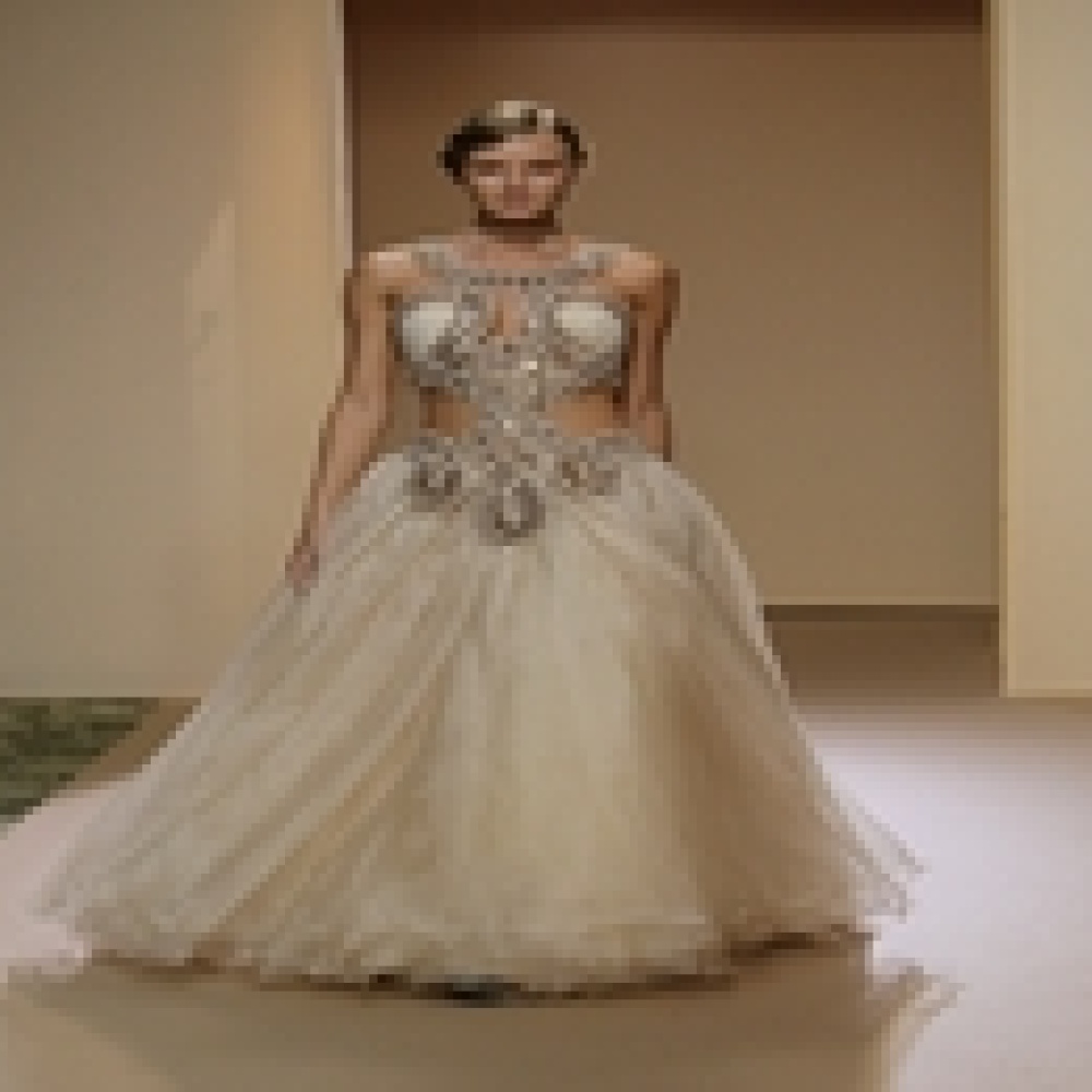 الشفافية والأناقة 2011 – 2012 Golden Age المصمم داني أطرش يعيد باريس الى بريق الـ Art Deco