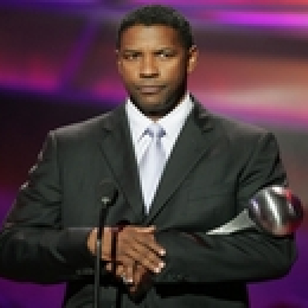 زيميكيس يختار دنزل واشنطن لبطولة فلايت