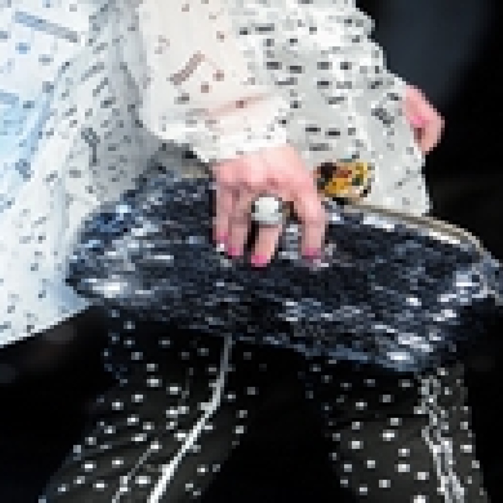 من خشبة العرض إلى خزانتك: Put a Ring on It