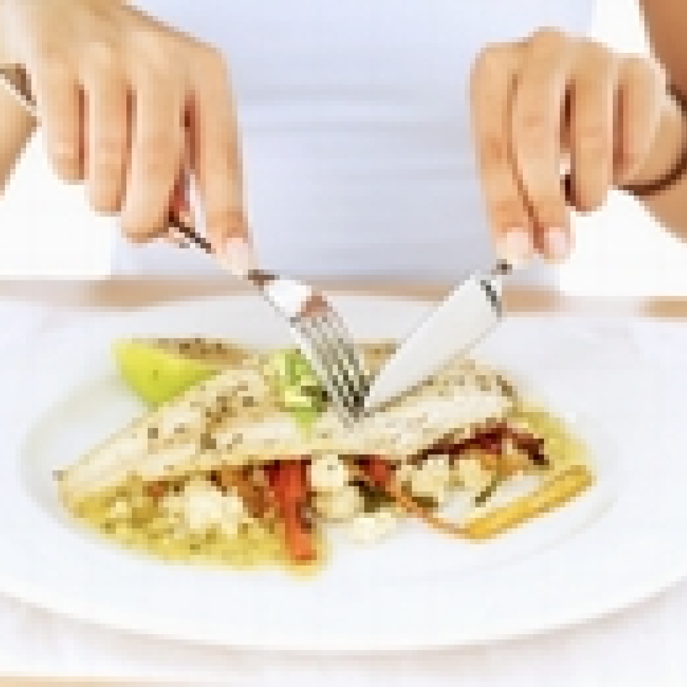 تناول الأسماك الدهنية يساعد على شباب العقل ونشاطه