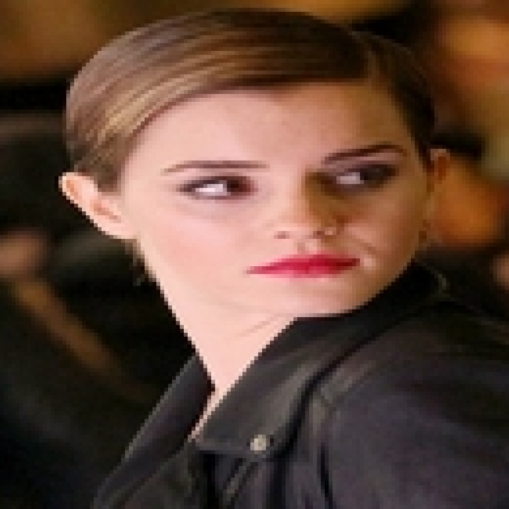 إيما واتسون تروج لمنتجات "لانكوم" في هونغ كزنغ