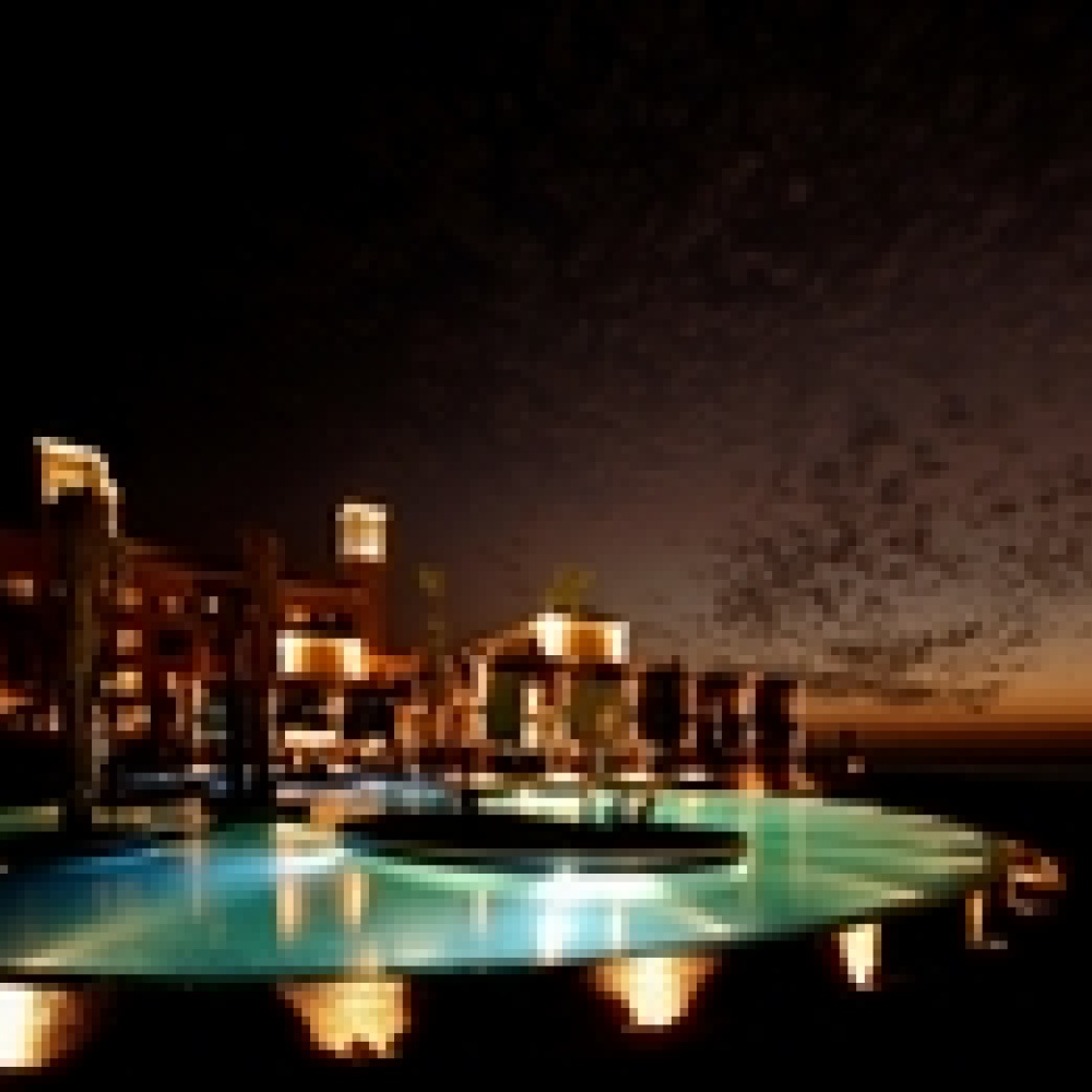 أنانتارا تدعو ضيوفها إلى الاستمتاع بالأفلام تحت ضوء النجوم في كل من قصر السراب ومنتجع وسبا جزر الصحراء