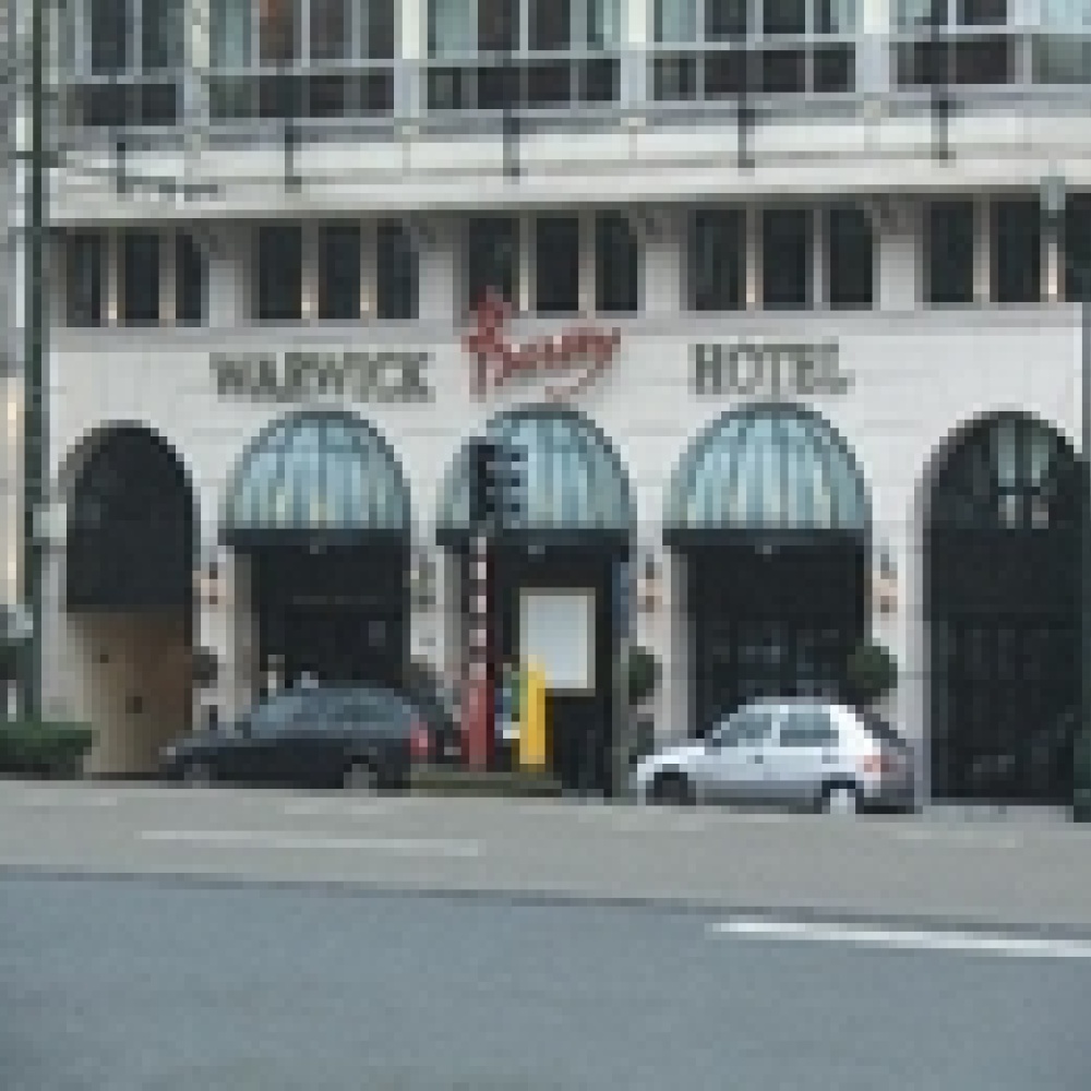 المجموعة الدولية للفنادق وارويك توقع عقد لإدارة فندق بعمان