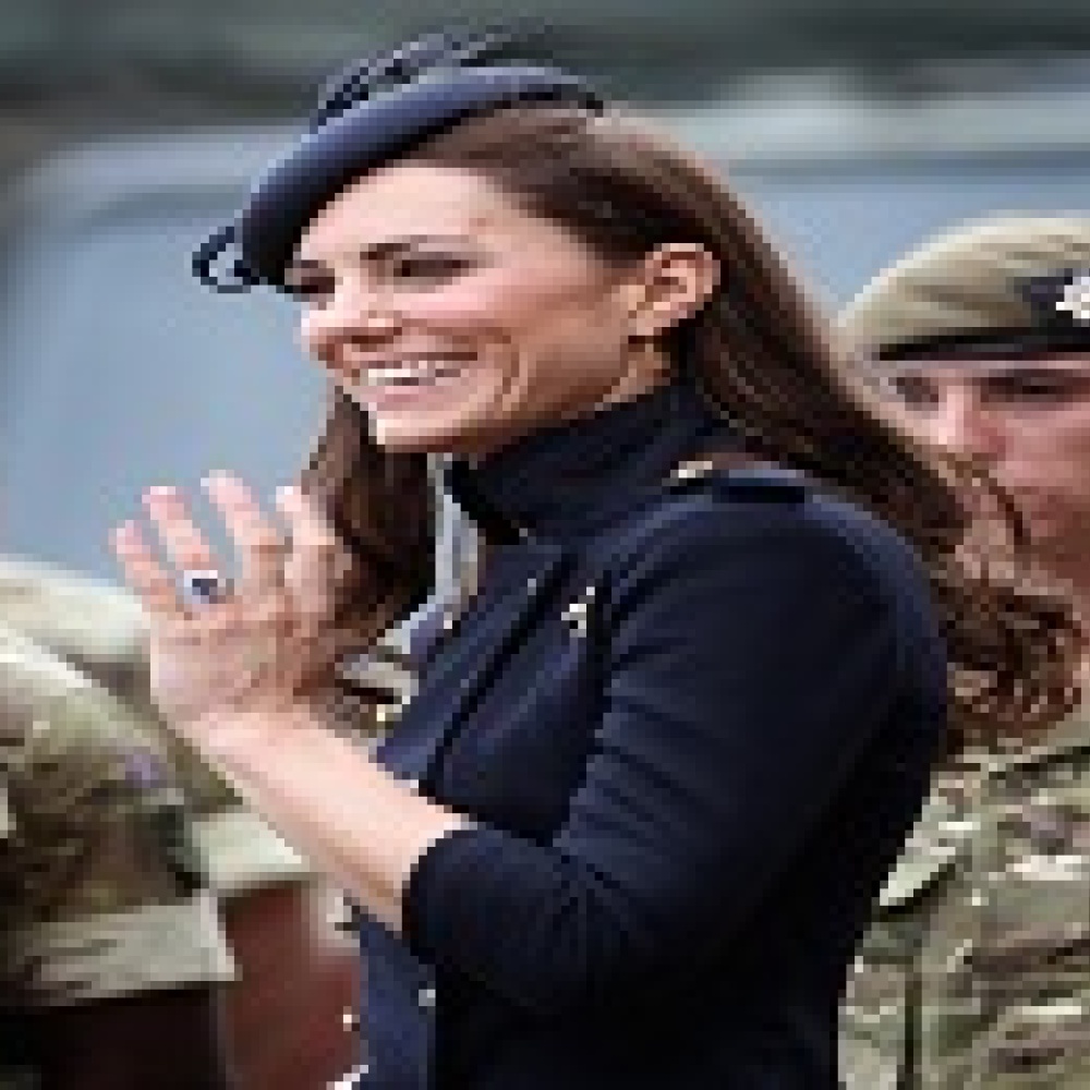 كيت ميدلتون تتألق بخاتم من "Garrard‏ "