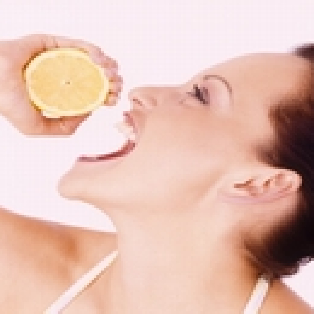 عصير الليمون يساعد على فقدان الوزن