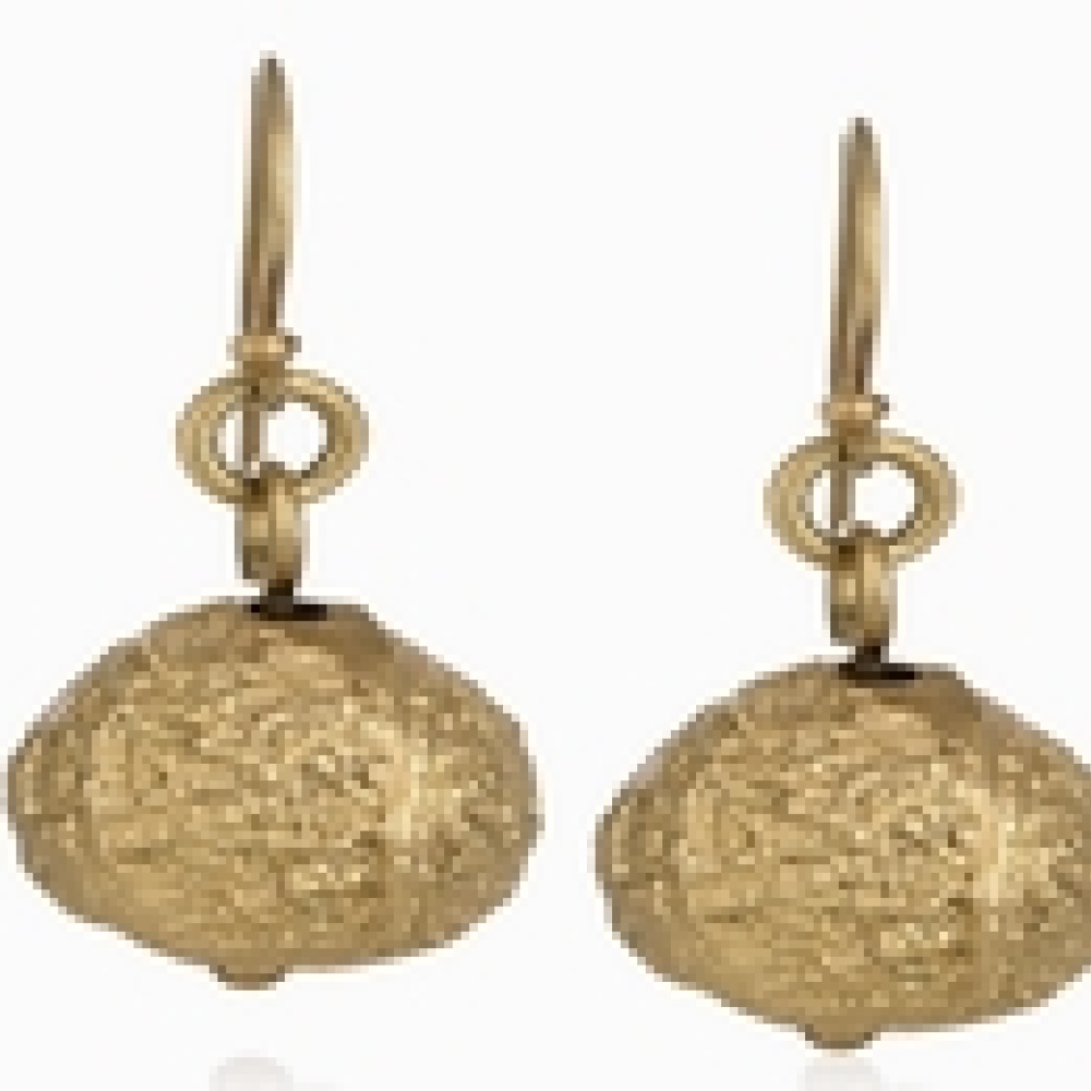 يتم إطلاق مجموعة من مجوهرات  مايد  الحصرية الخاصة بموقع THEOUTNET.COM في شهر نوفمبر  