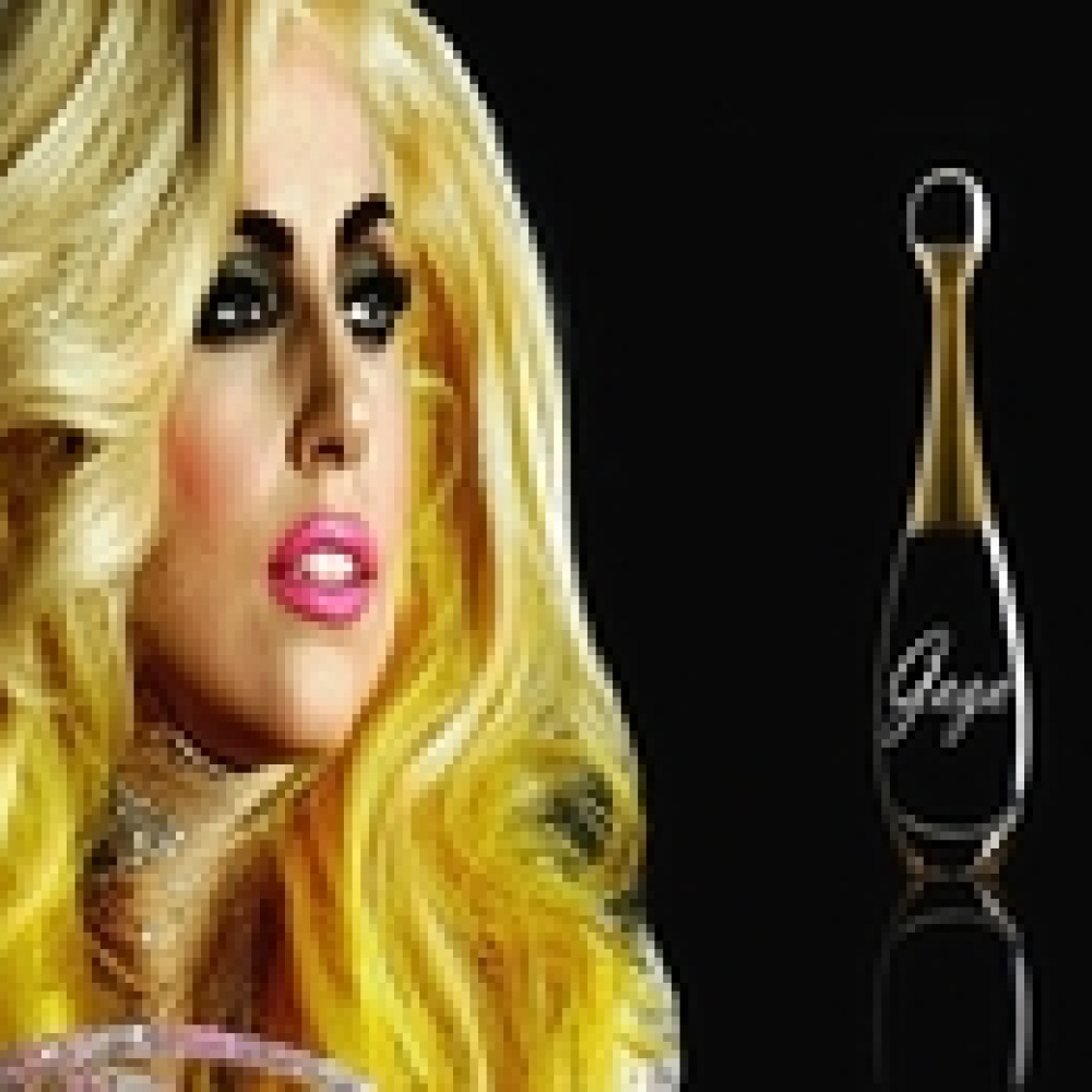 ليدي غاغا.. تطلق عطرا باسم ورائحة غريبتين