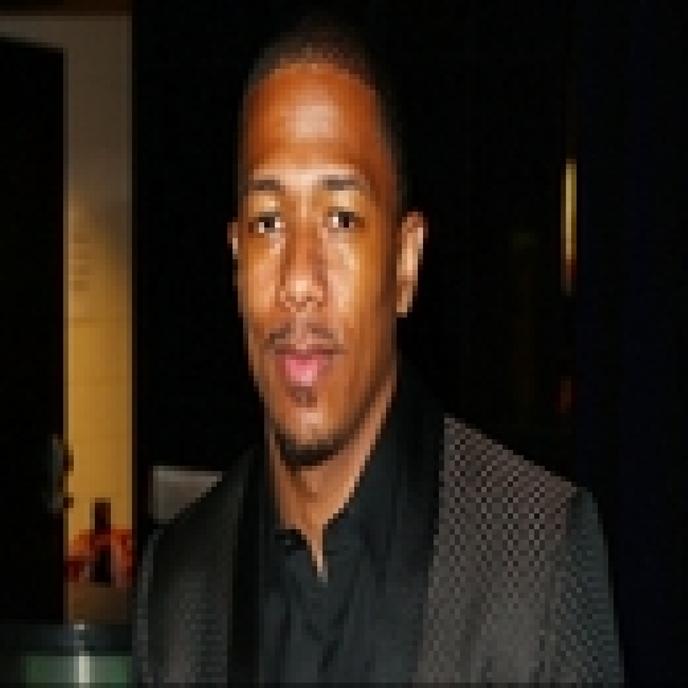 نيك كانون يعود إلى المستشفى مرة أخرى