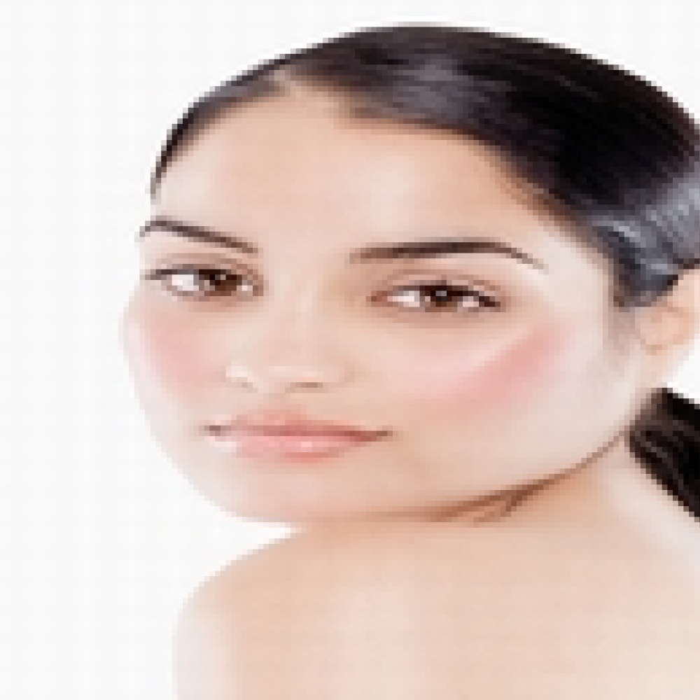 كيف تعتنين بالبشرة الدهنية