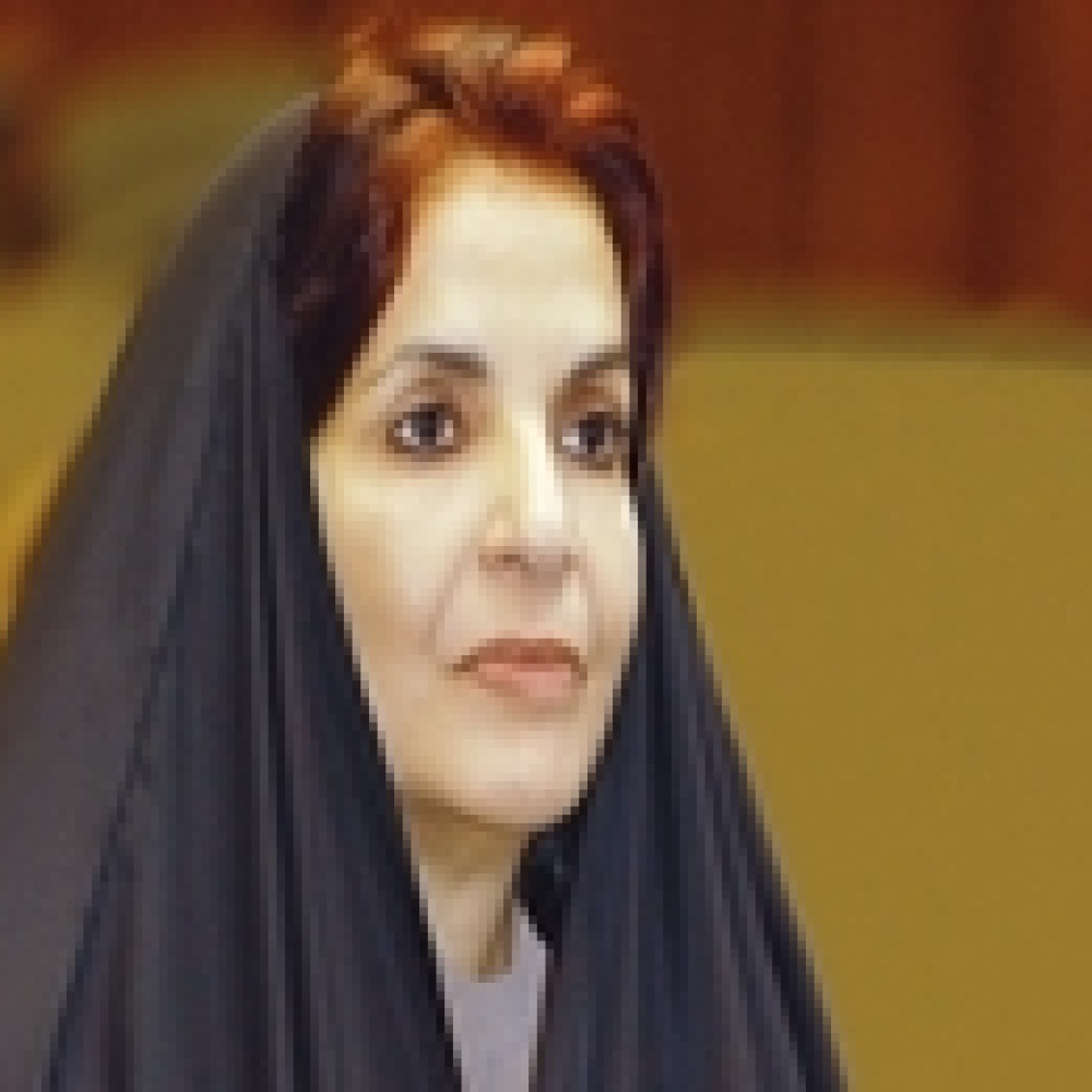 المرأة البحرينية في التنمية الاقتصادية .. شراكة وعطاء