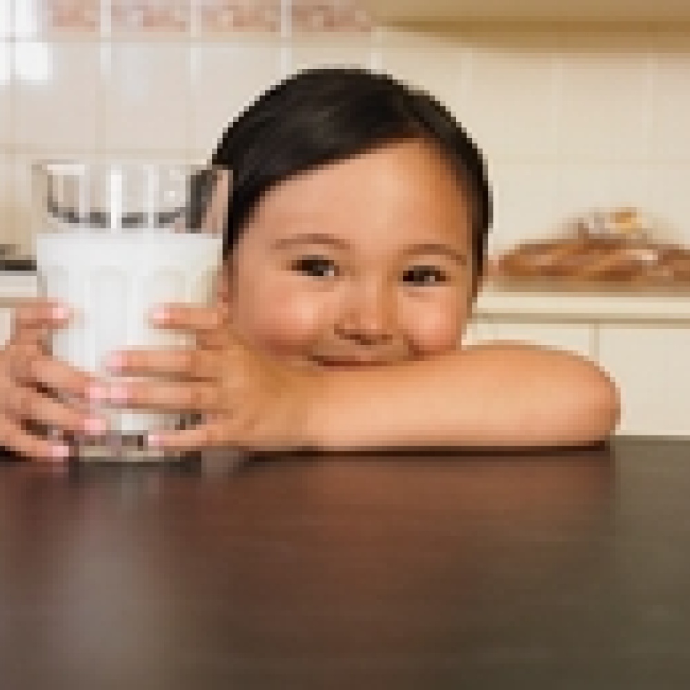 الحليب الخام يرتبط بتفشي أمراض الألبان