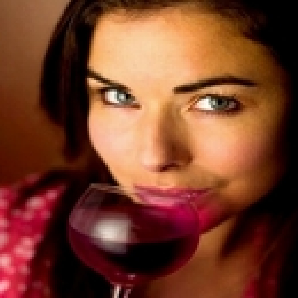 دراسة: مادة بالنبيذ الأحمر تقلص سرطان الثدي