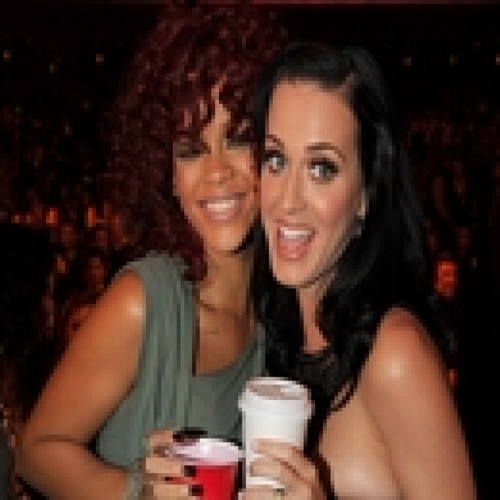 ريهانا تواسي كاتي بيري بعد الطلاق