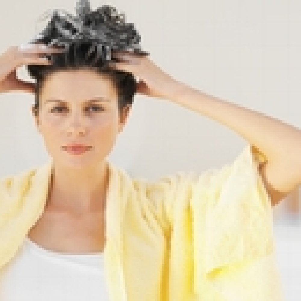 فوائد غسل الشعر بانتظام