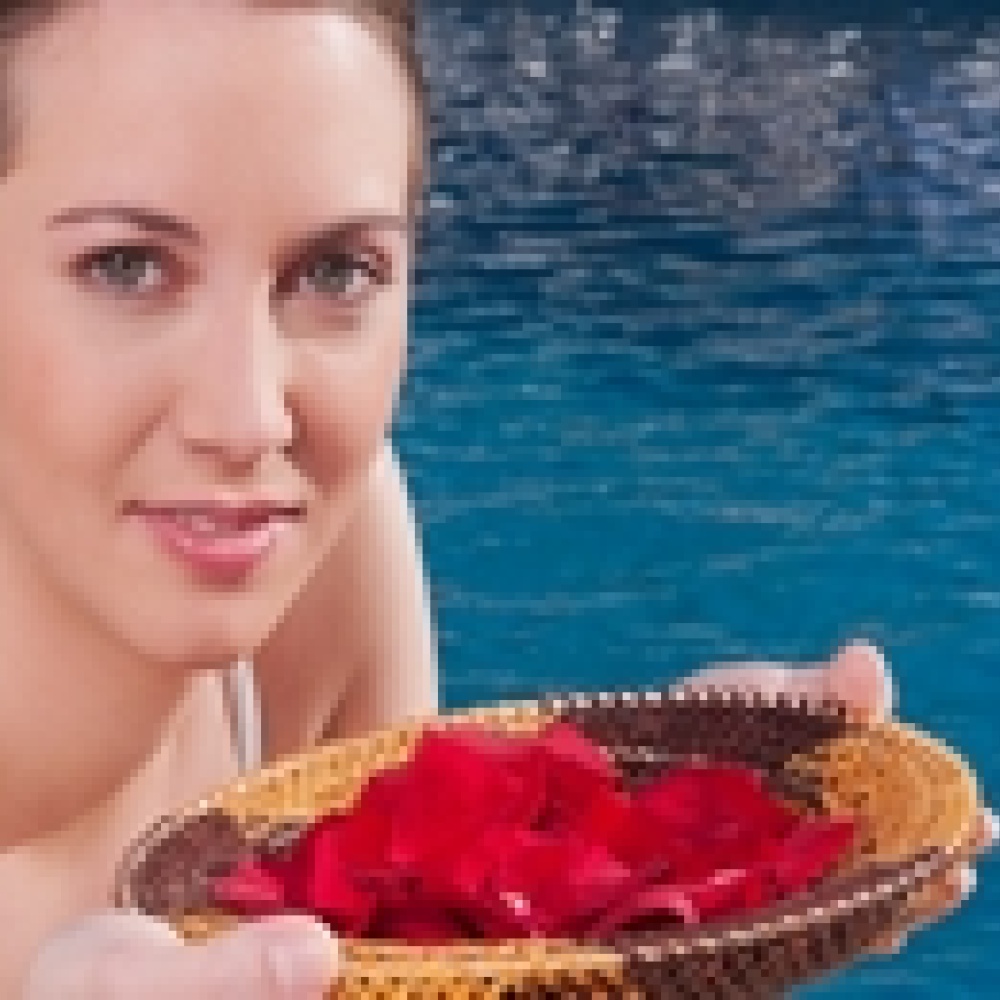 ماء الورد.. جمال وعناية