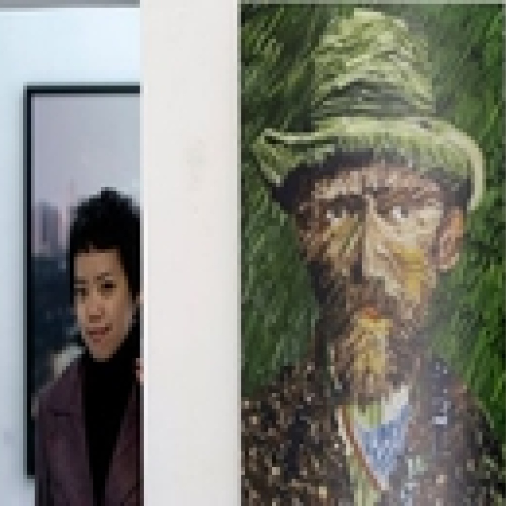 فنانة صينية تنتج فاتنات نسائية بالكرنب