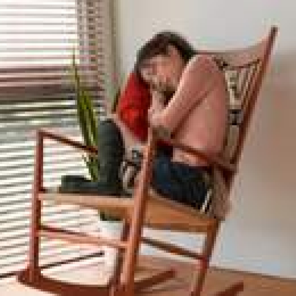 اكتشاف سبب الاستسلام للنوم أثناء الأرجحة