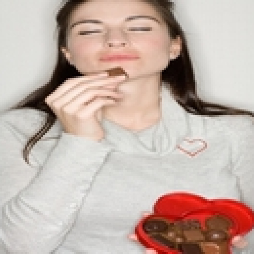 الشيكولاته والمرأة ... علاقة حب وصحة وجمال