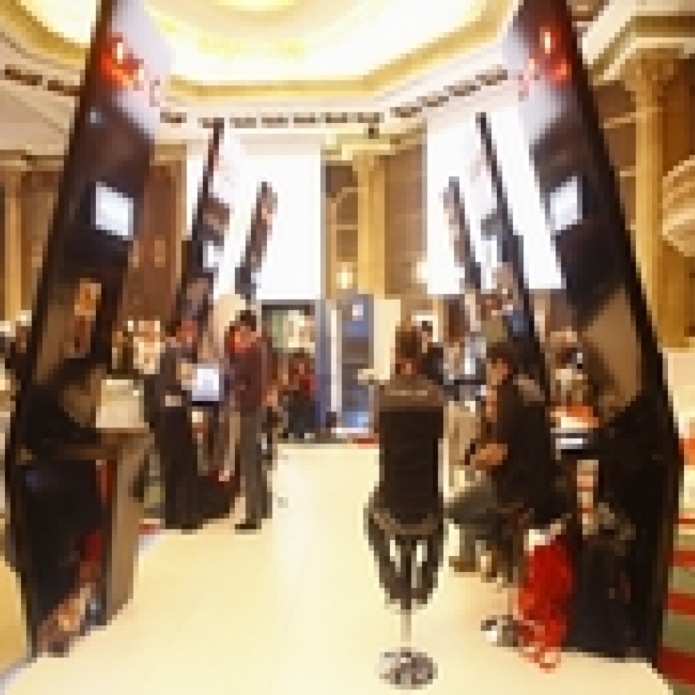 قمة عرب نت 2012 حول التوجيهات الرقمية